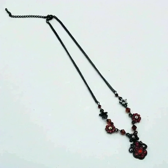 Vintage Style Necklace - Picture 2 of 2